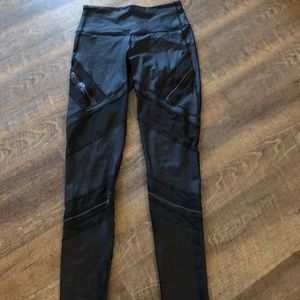 victoria’s sport knockout tight